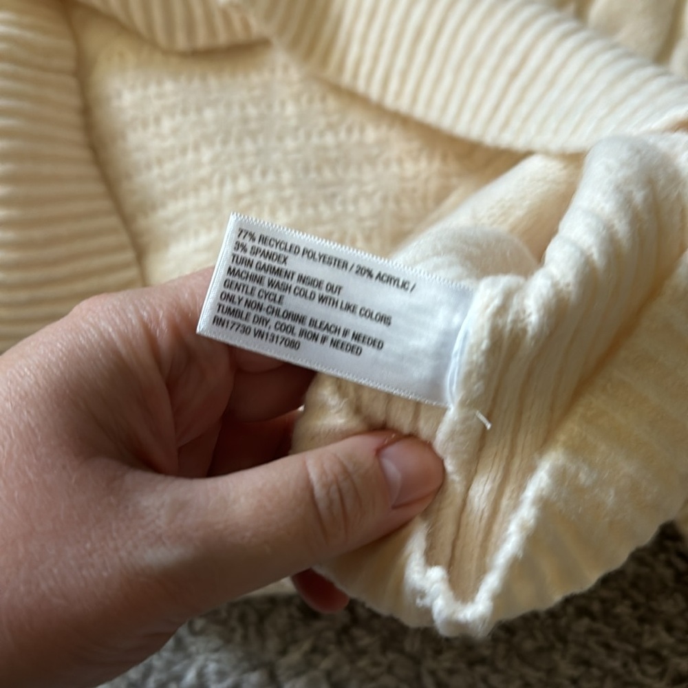 A NEW DAY - ivory cable knit sweater - Picture 4 of 5